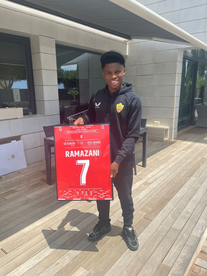 Happy Moments Of Fame customer with their poster